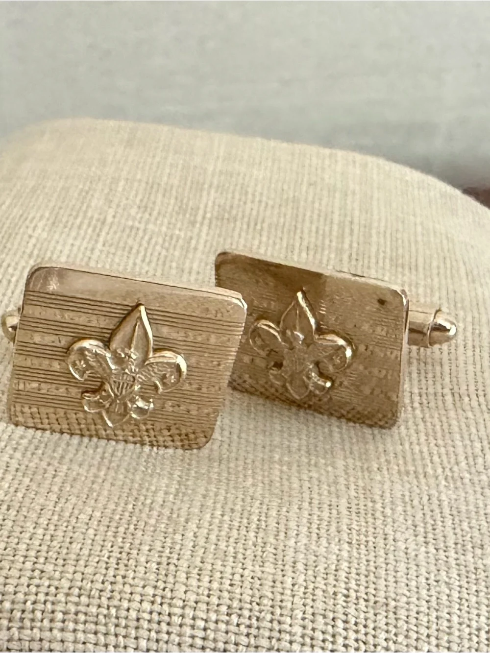 Vintage Gold Colored Boy Scouts of America Cufflinks featuring Fleur-de-lis
